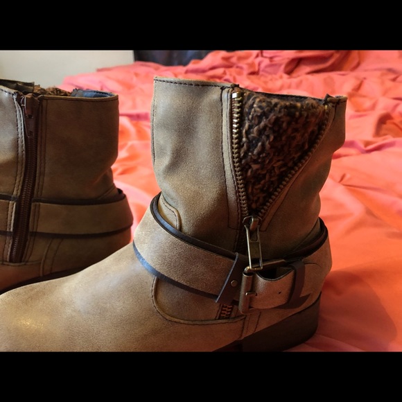 Ankle Sweater Boots - Picture 1 of 5